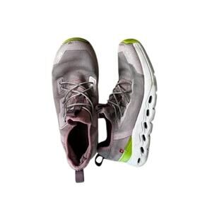 On Cloud Cloud Leap Big kids running shoes size K2.5, used condition